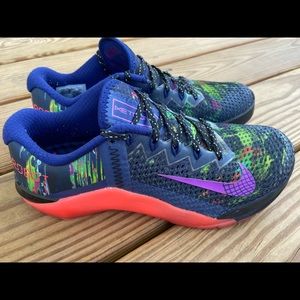 Nike Metcon 6 women’s size 8.5, EUC with box and heel wedges